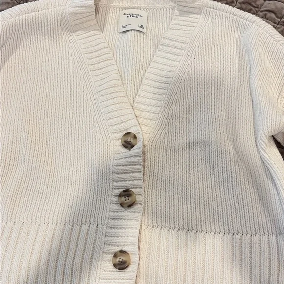 Abercrombie & Fitch Cream Cardigan Sweater - Picture 2 of 7